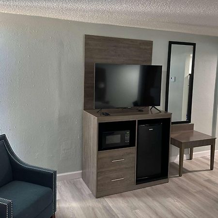 Econo Lodge Sheboygan Esterno foto
