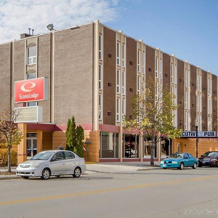 Econo Lodge Sheboygan Esterno foto