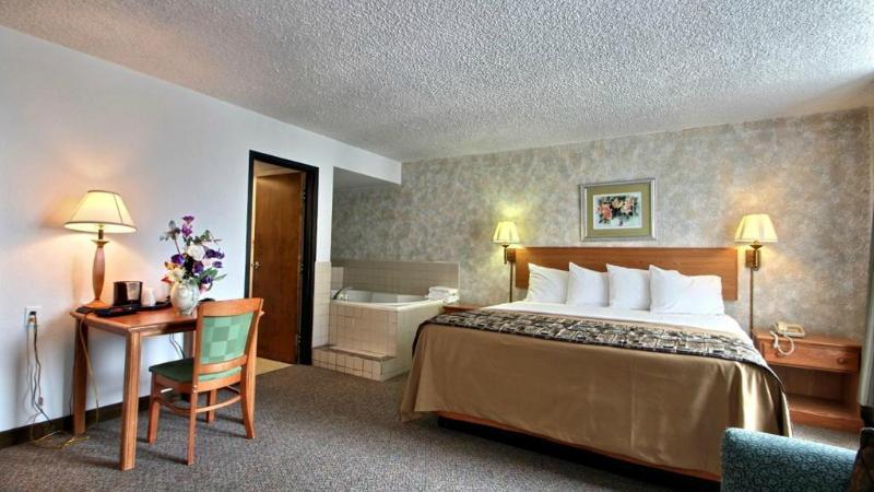 Econo Lodge Sheboygan Esterno foto