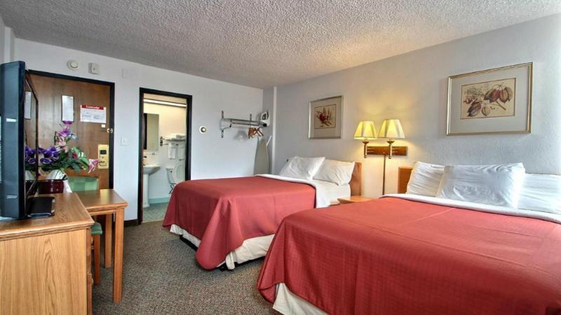 Econo Lodge Sheboygan Esterno foto