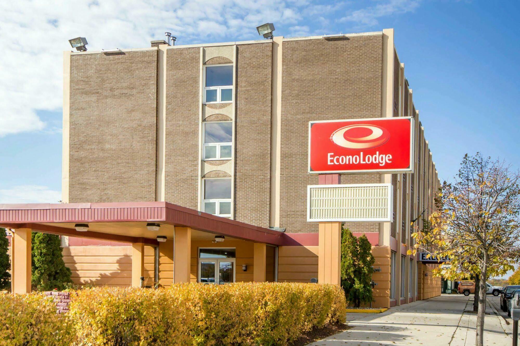 Econo Lodge Sheboygan Esterno foto